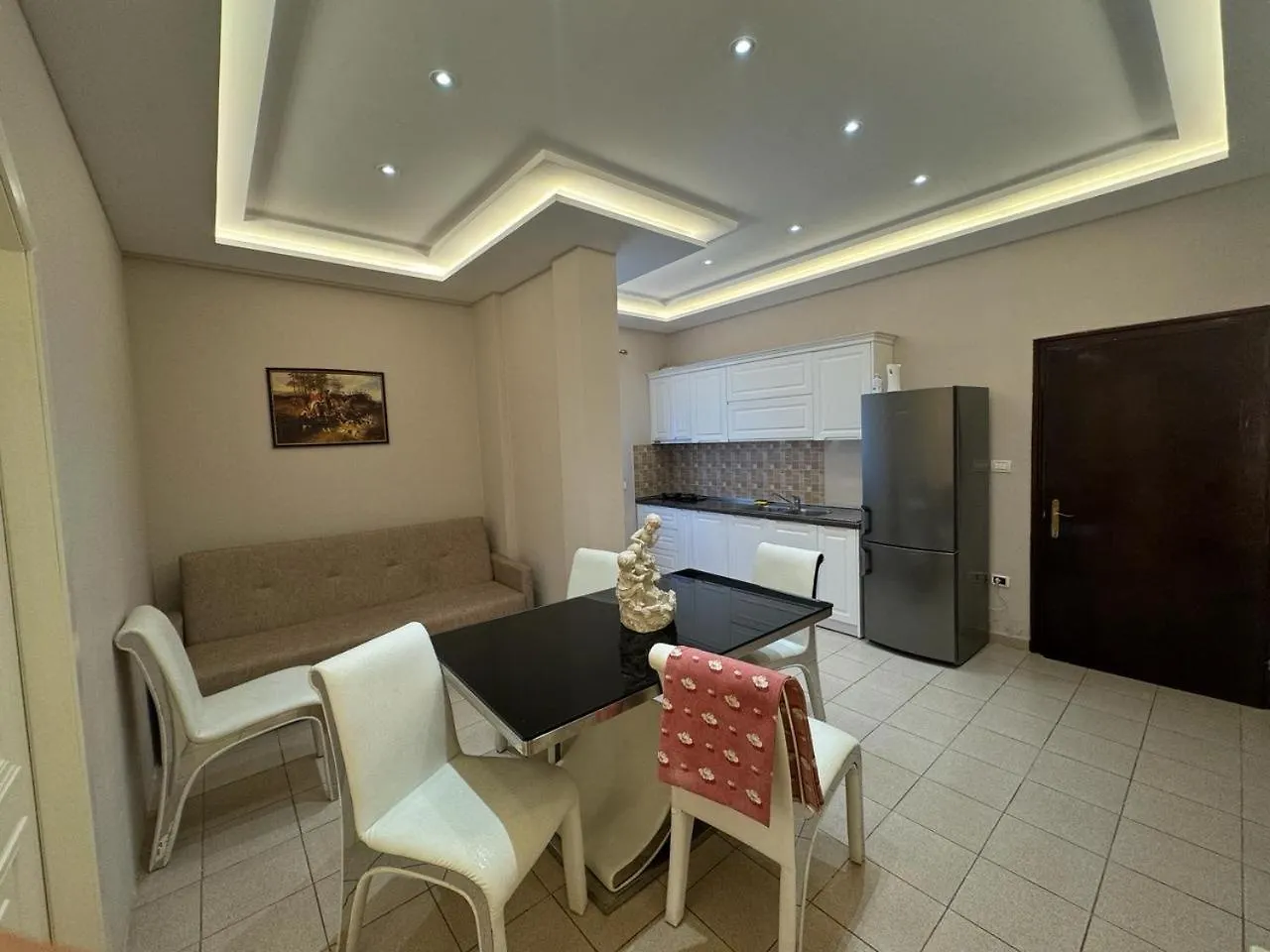 Hotel Dragoi Velipoje