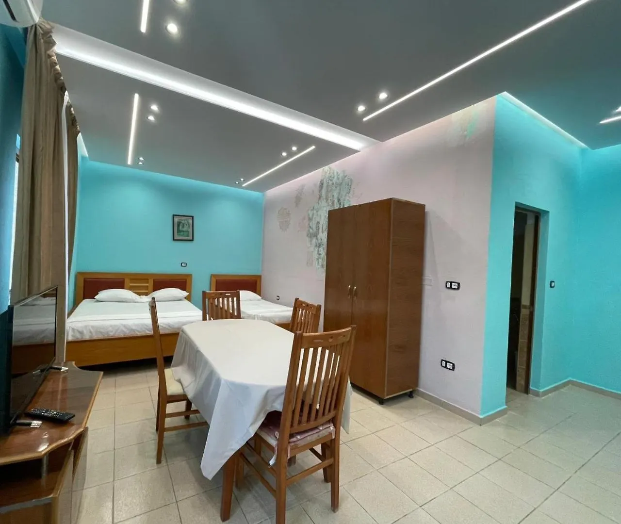Hotel Dragoi Velipojë 3*,