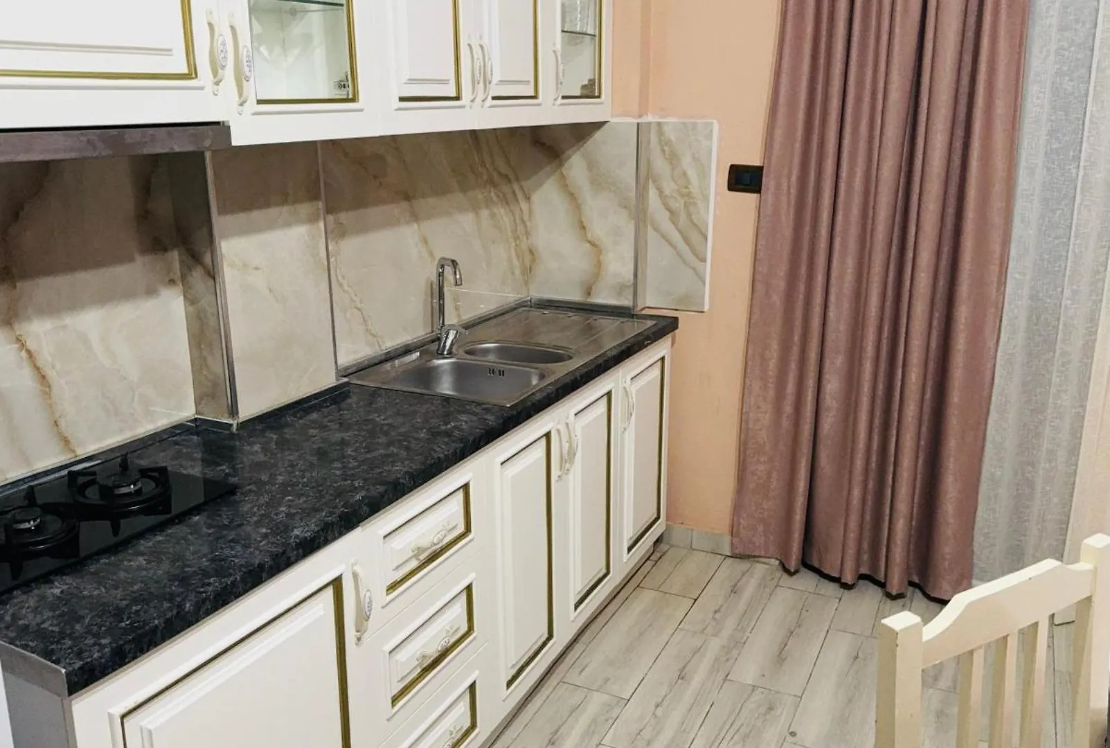 ***  Hotel Dragoi Velipojë Αλβανία